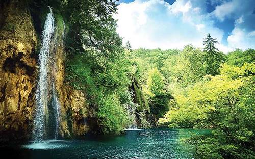 Plitvice Lake in Croatia