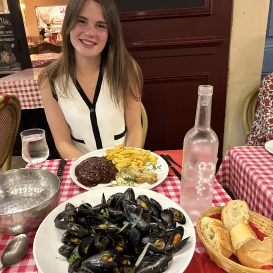 Megan_FrenchRiviera.jpg