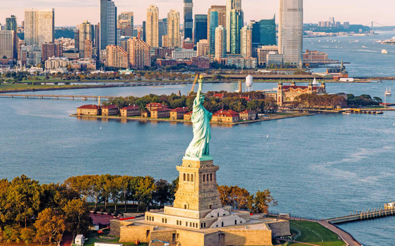 New England, Canada & New York in the Fall with New York extension