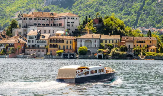 Italian lakes boat trip to San Giulio island