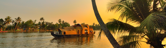 Contrasts of India - Northern Cities & Kerala Backwaters