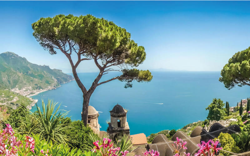 Amalfi Coast, Pompeii & Capri